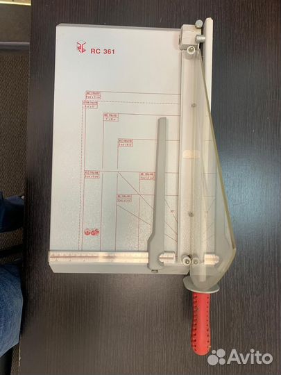 Резак для бумаги сабельный rc 361