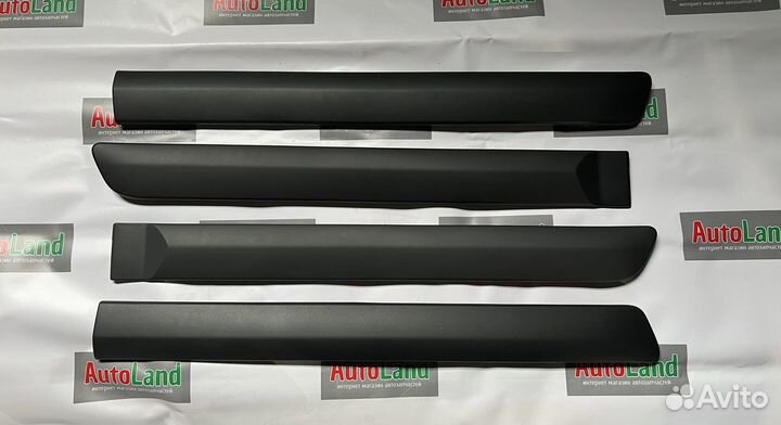 Молдинги дверей LADA Largus