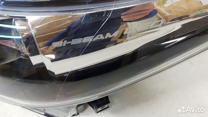 Фара левая Toyota Fortuner 2 2016