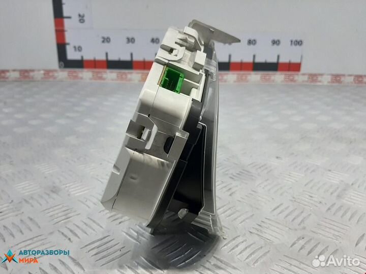 Щиток приборов (приборная панель) Subaru Impreza