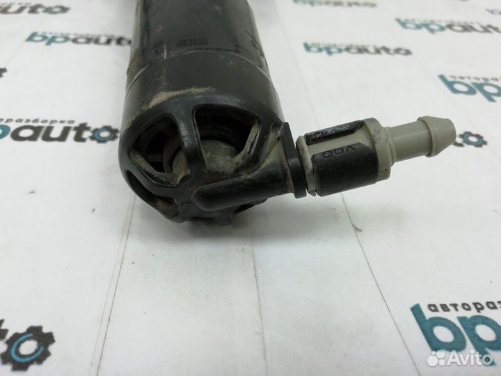 Омыватель фары правый 13258408 Opel Astra