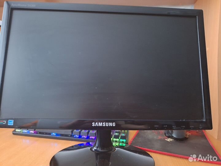 Монитор Samsung SA300