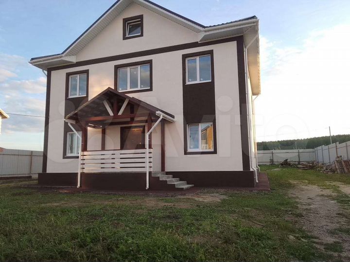 Дом 185 м² на участке 7 сот.