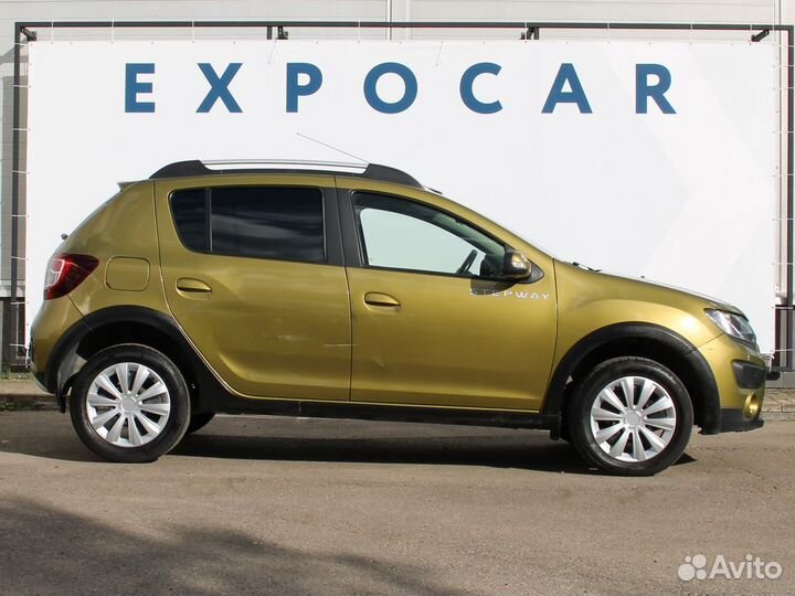 Renault Sandero Stepway 1.6 AT, 2016, 124 300 км