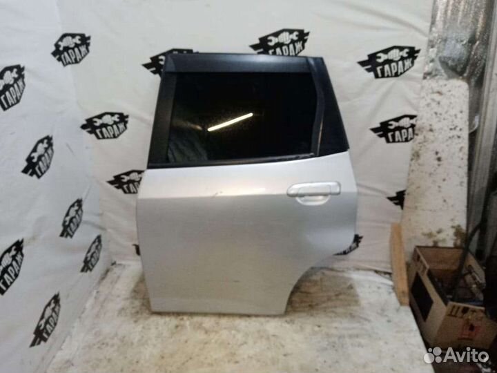 Задняя дверь левая Хонда фит гд