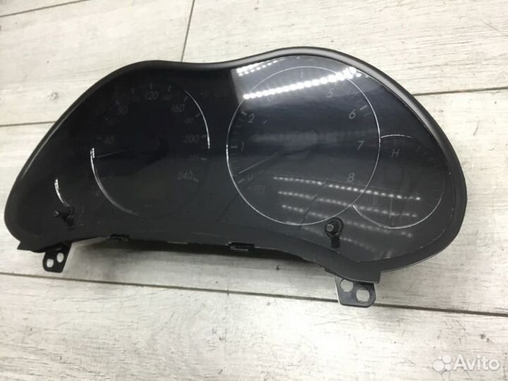 Щиток приборов Toyota Avensis седан 1ZZ-FE 2006