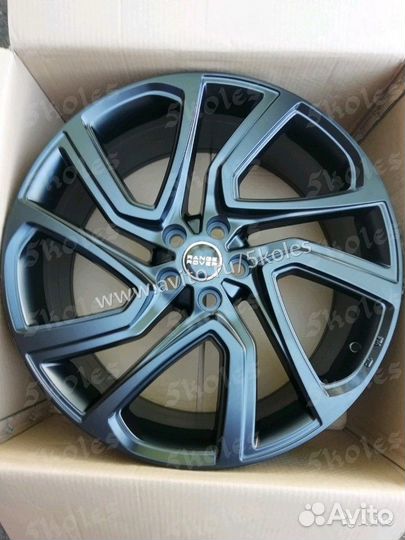 New диски на Range Rover Sport R22