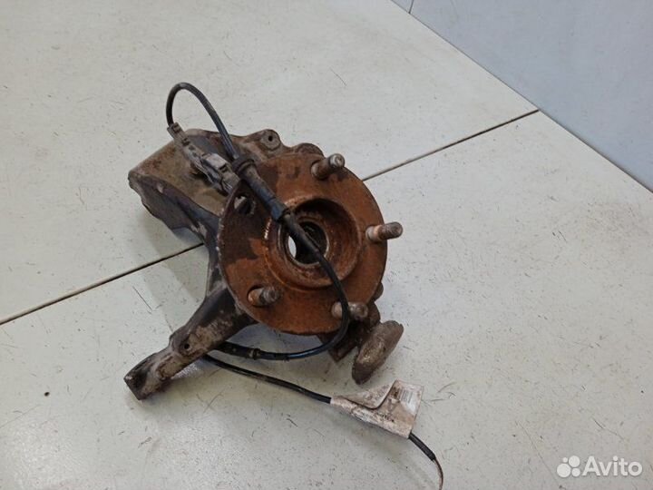 Кулак поворотный передний правый Ford C Max 1.8