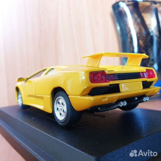 Lamborghini Diablo 1:24