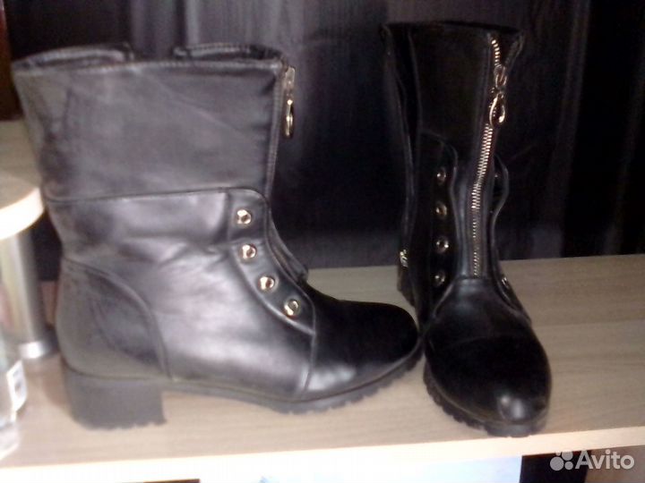 Женские ботинки
