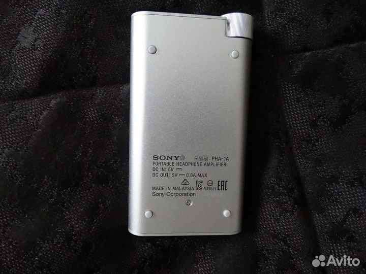 Портативный усилитель для наушников Sony PHA-1A