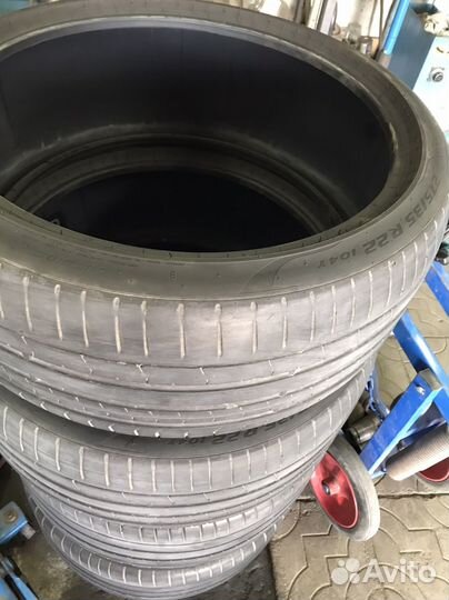 Pirelli P Zero 275/35 R22 и 315/30 R22 104Y