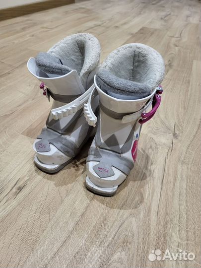 Детские горнолыжные ботинки