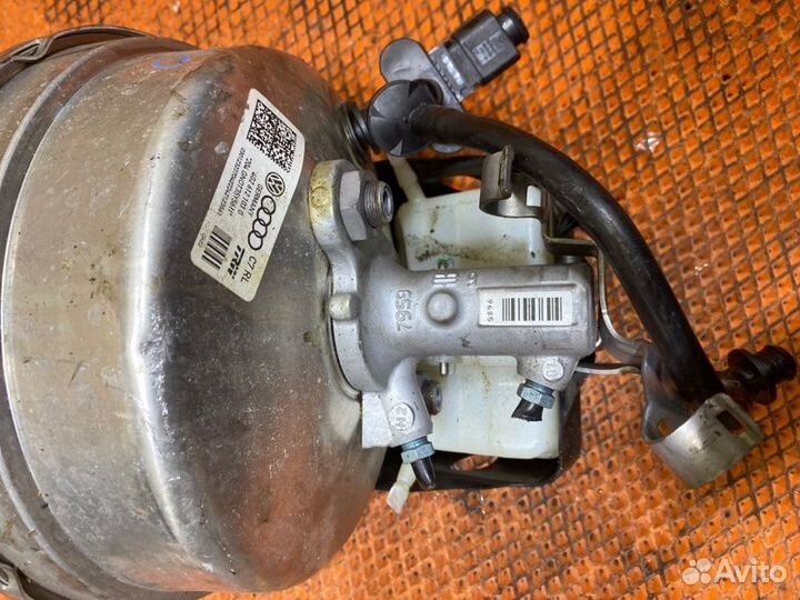 Вакуумный усилитель тормозов передний Audi A6 C7