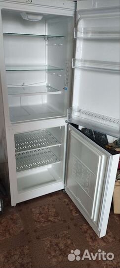 Холодильник бу indesit