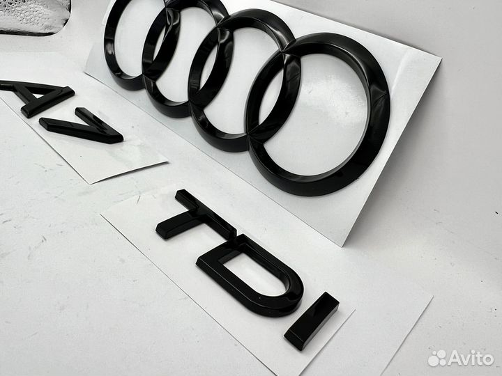 Эмблема Ауди А7 TDI черная