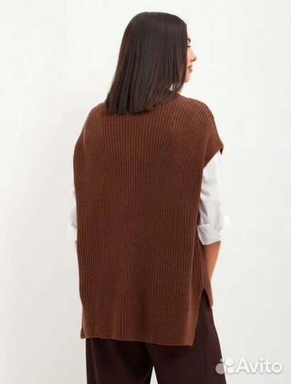 Жилет вязаный трикотажный безрукавка женская