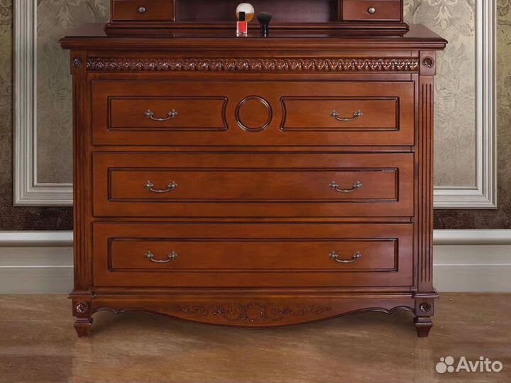 Комод с зеркалом 