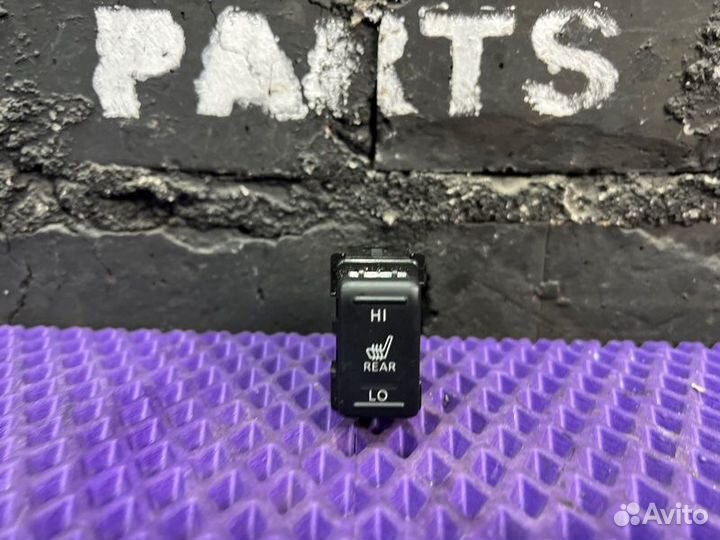 Кнопка подогрева сидений Nissan X-Trail