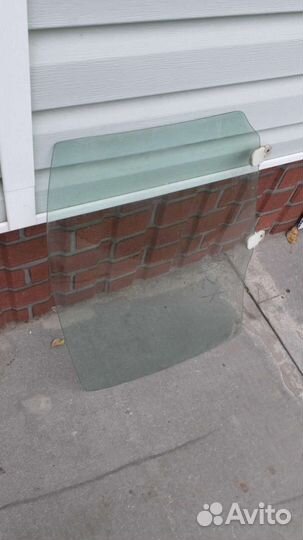 Mitsubishi lancer 10 стекло заднее левое