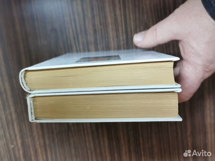 Книги 2 шт. Г. П. Малахов. Укрепления здоровья