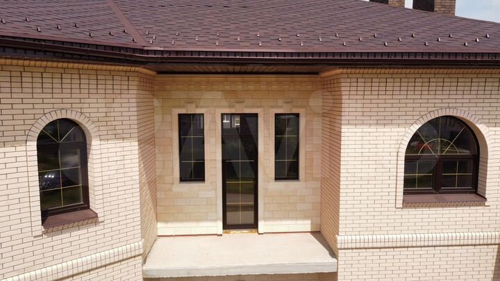 Дом 440,3 м² на участке 12,4 сот.