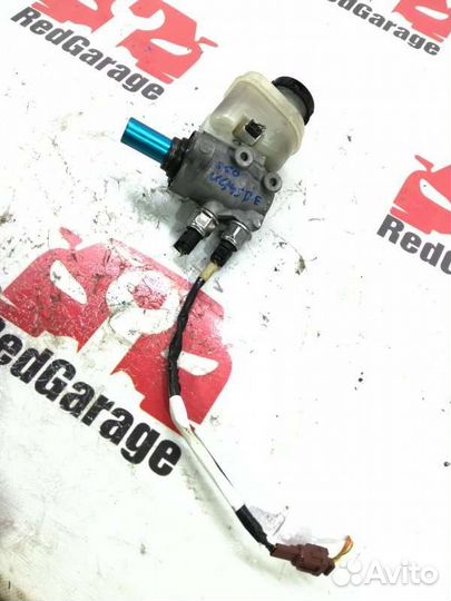 Главный тормозной цилиндр Infiniti Fx45 S50 VK45DE