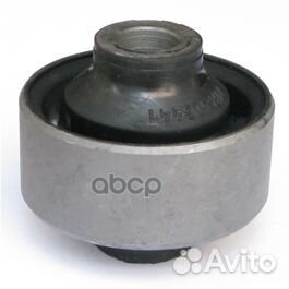 Сайлентблок рычага подвески прав MR403441 M