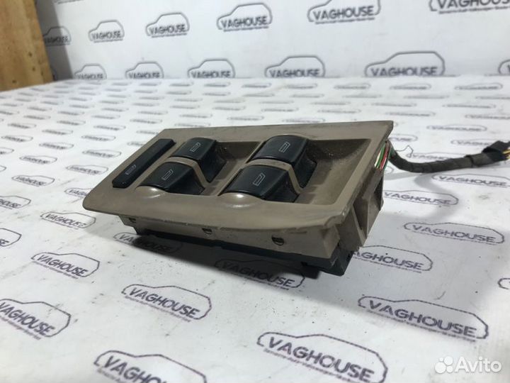 Блок управления стеклами левый Audi A6 C5 2.4 ALF