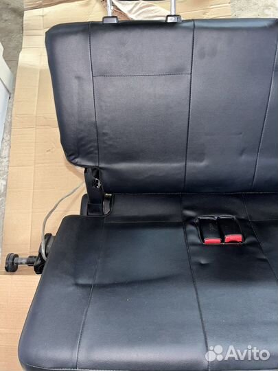Третий ряд сидений mitsubishi pajero 4