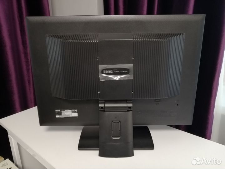 Монитор BenQ G2200WA