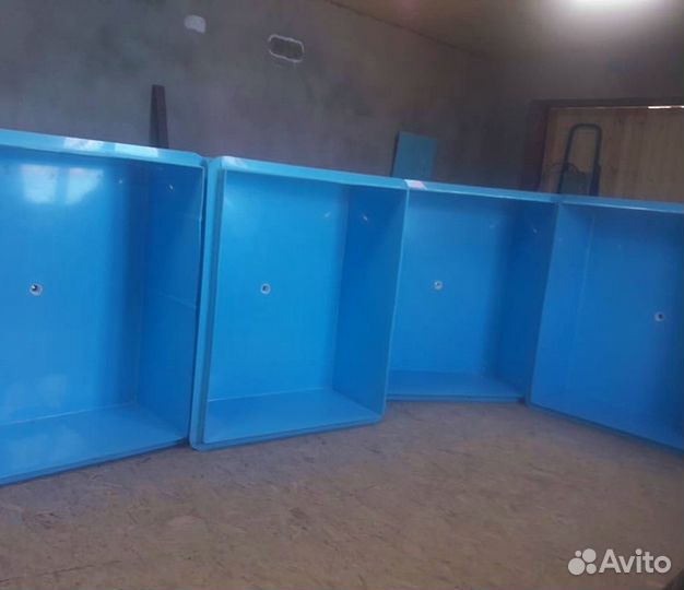 Емкость для рыбы и раков