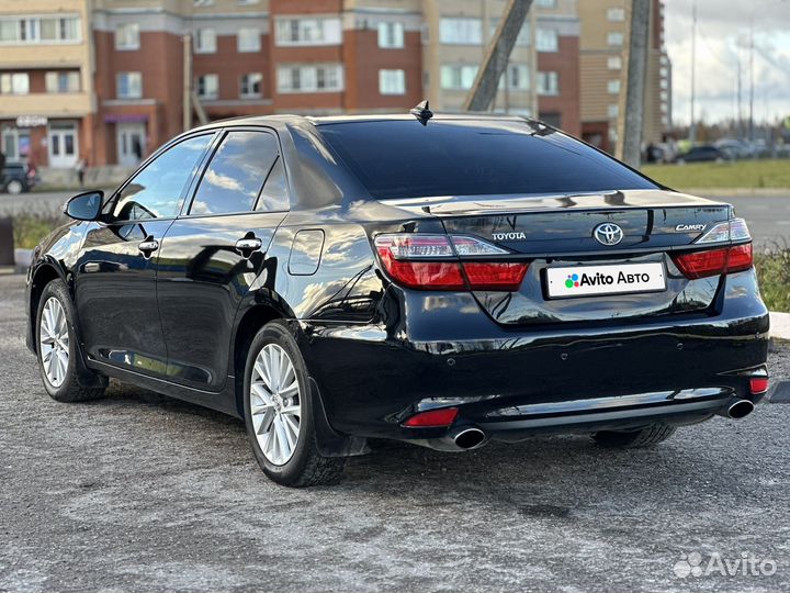 Toyota Camry 2.5 AT, 2015, 235 000 км