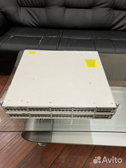 Коммутатор Cisco Catalyst C9300-48T