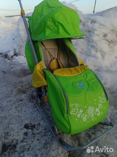 Детские санки на колесах