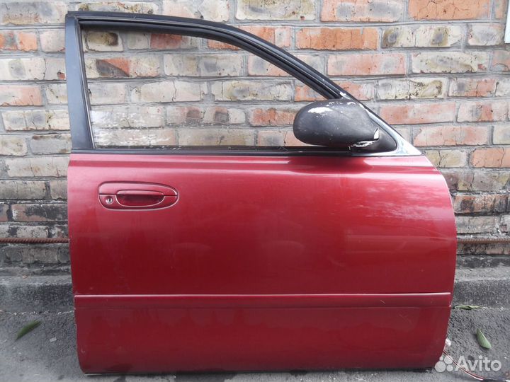 Дверь передняя правая Mazda 626 GE