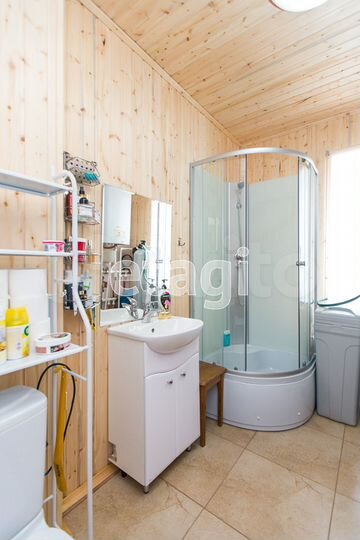 Дом 167 м² на участке 6,1 сот.