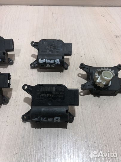 Моторчик заслонки печки Шкода Октавия А5