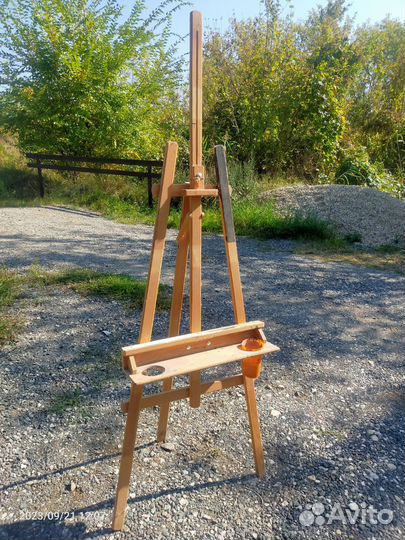 Мольберт деревянный