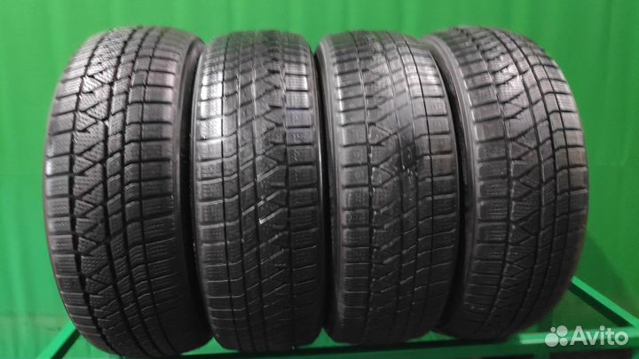 Kumho WinterCraft WP71 215/65 R17 99T