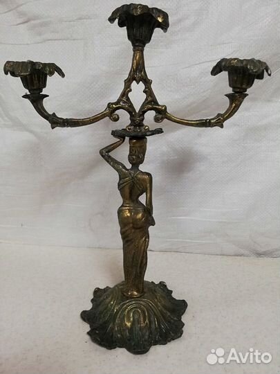 Старинный подсвечник из бронзы