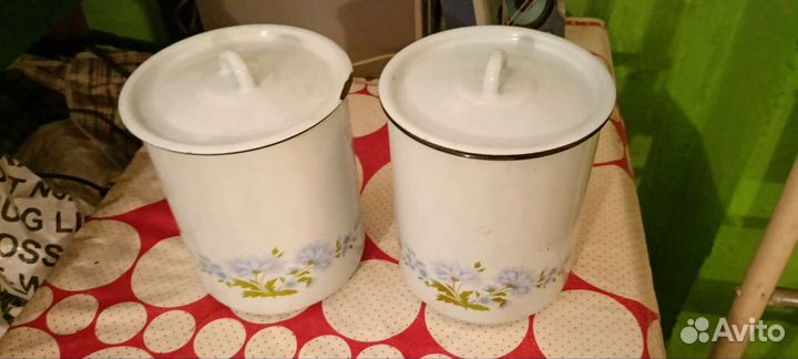 Эмалированные ёмкости с крышками