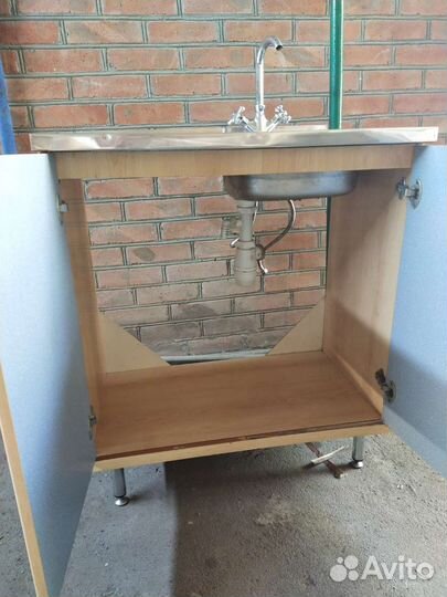 Кухонная мойка с тумбой со смесителем бу