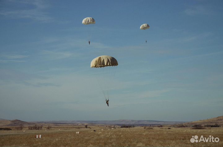 Самостоятельный прыжок с парашютом