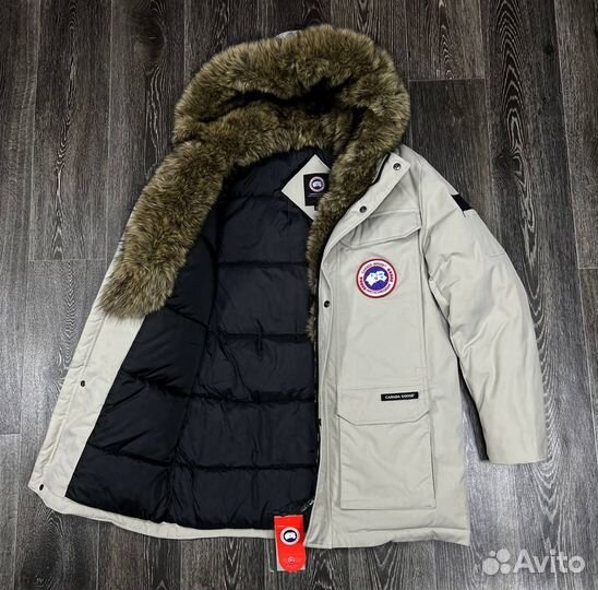 Зимний пуховик Canada Goose с мехом