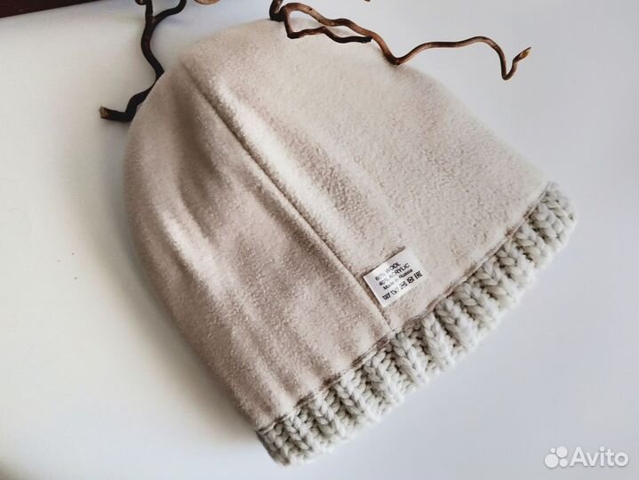 Новая Шапка женская вязаная теплая на флисе