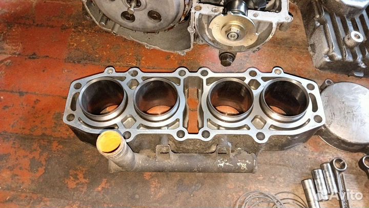 Кавасаки ZZR 400 - 2