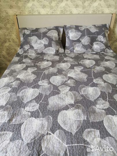Покрывало с наволочками
