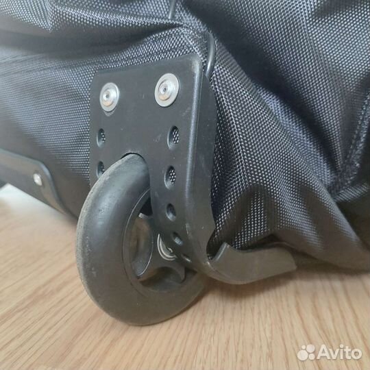 Хоккейный баул на колесах