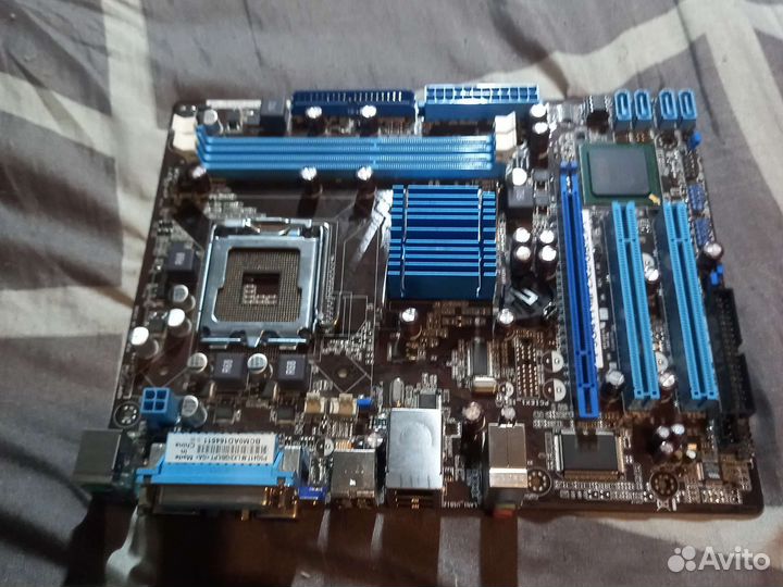 Материнская плата